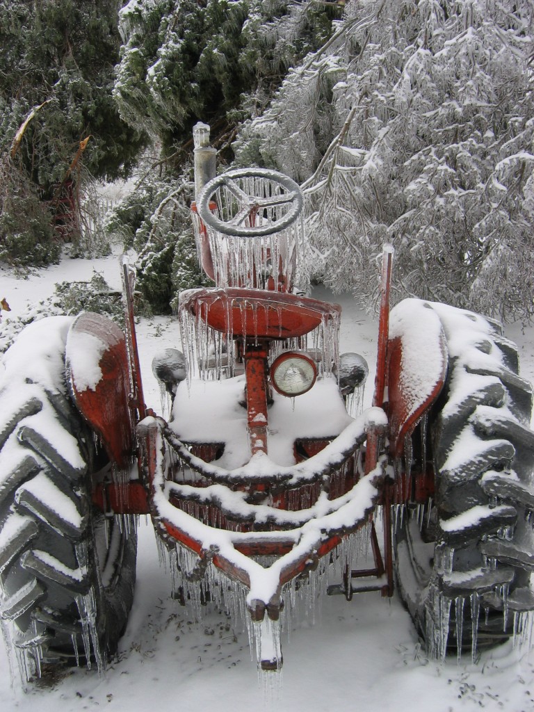 Dad's frozen tractor - January 2009